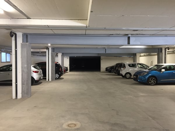 En bordure de Neuchâtel - Halle indsutrielle de 2'500m2 3
