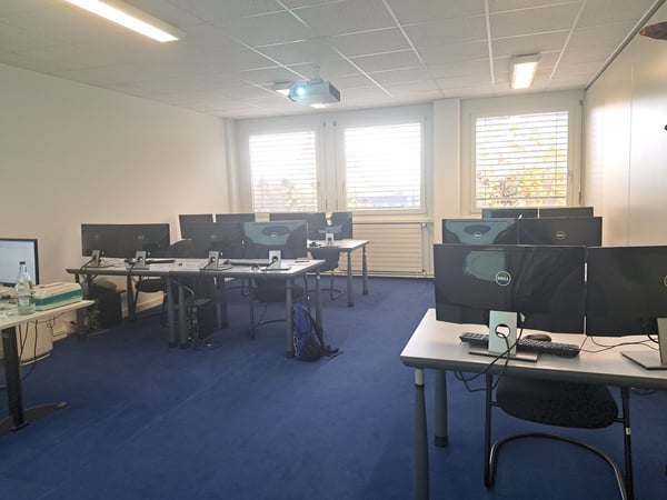 Bureau lumineux de 180m2 - offre spéciale ! 2 premiers loyers offerts 4
