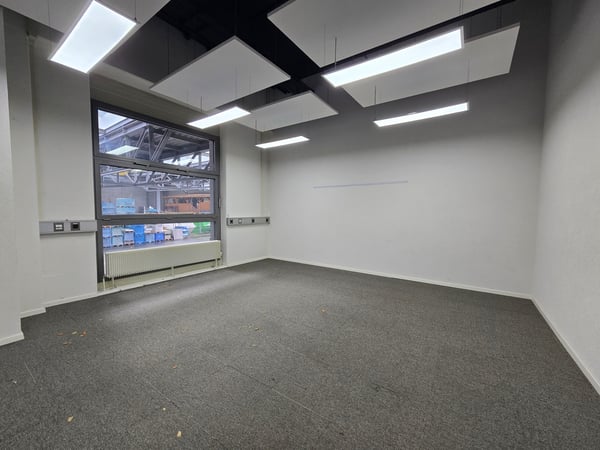 800m2 - Bureau à proximité du centre de Neuchâtel 9