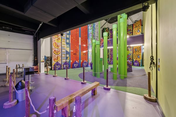 Grande surface de loisirs à louer - 10'379 m² à Rennaz 13