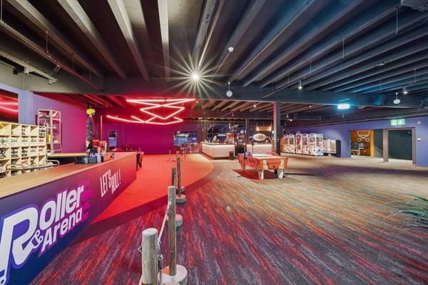 Grande surface de loisirs à louer - 10'379 m² à Rennaz 3