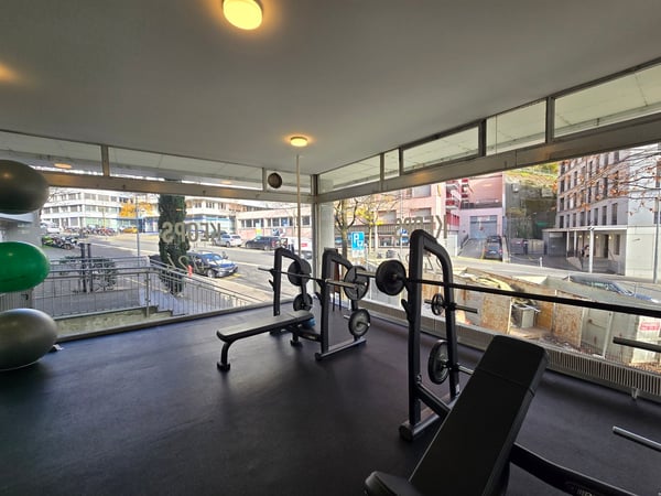 Fitness de 510m² - rez-de-chaussée - Centre-ville de Lausanne 2