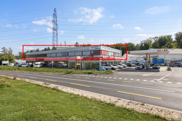 Local commerciale d'environ 1230m2 - potentiel Fitness/showroom/bureau 3