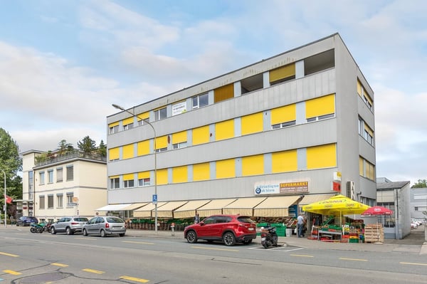 Surface commerciale/bureau de 14 m² à louer - 1er étage 1