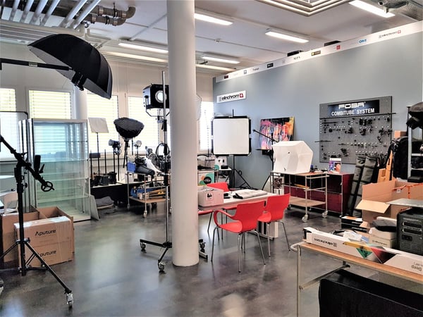 Surface polyvalente local commercial/magasin/atelier 2