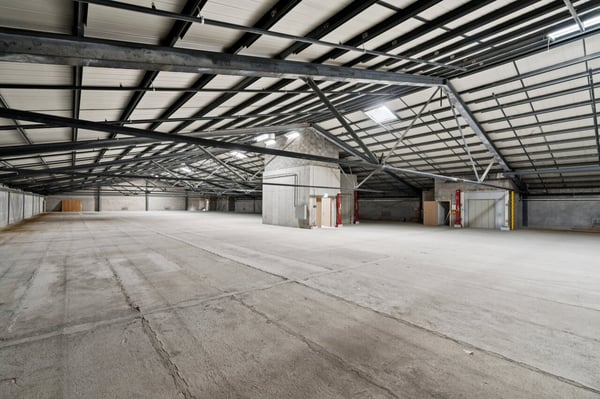 Dépôt de 1000 m² à louer - Onnens 6