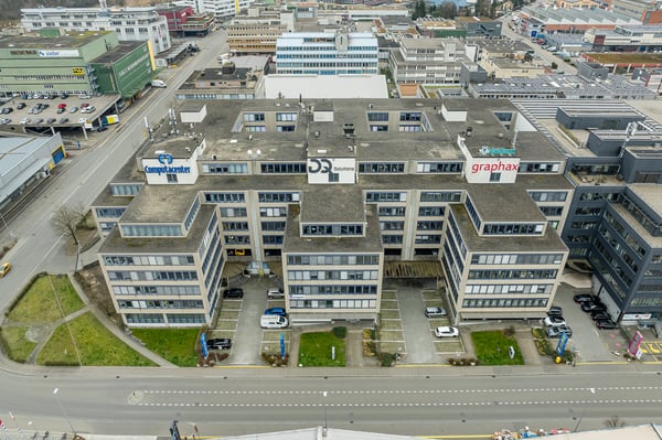 Kompaktes Büro für smarte Lösungen 2