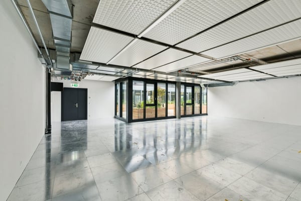 SPARK - 105.6 m2 - Espace Atelier Plug & Play à Gland 2