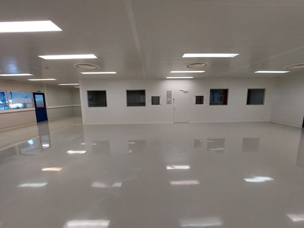 Surface 350 m2 - Laboratoire/salles blanches 2