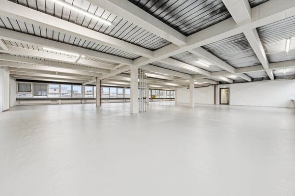 Gewerbefläche oder Atelier mit Büro- und Produktionsteil 8