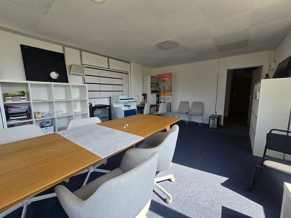 Bureau 63m2 - excellente situation 2