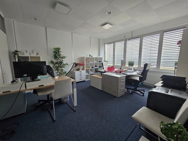 Bureau 63m2 - excellente situation 4