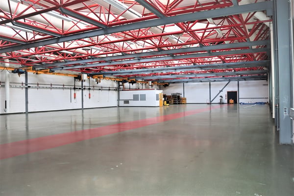 Surface modulable - Hauteur sous plafond 6m - Fort ampérage 5