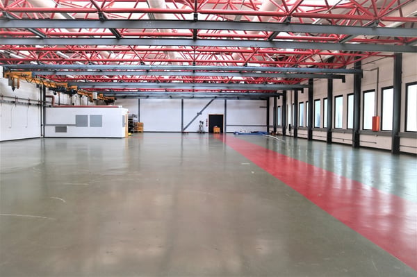 Surface modulable - Hauteur sous plafond 6m - Fort ampérage 4
