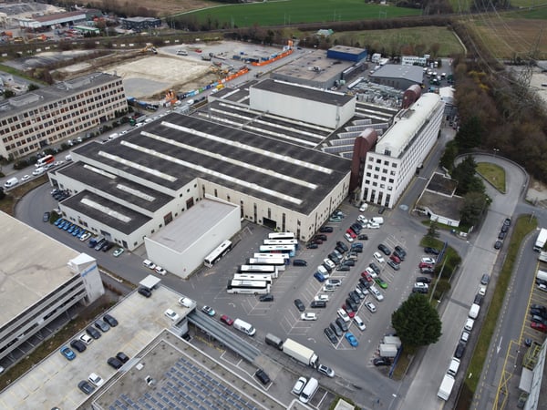 Atelier/dépôt de 1516 m2 au rez - Fort ampérage - 17m de hauteur