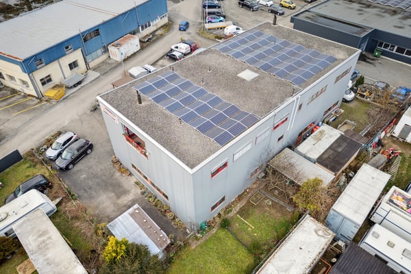 Immeuble Mixte en zone artisanale 2