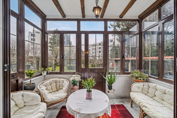 Maison locative de 2.5 pièces parfaitement située ! 6