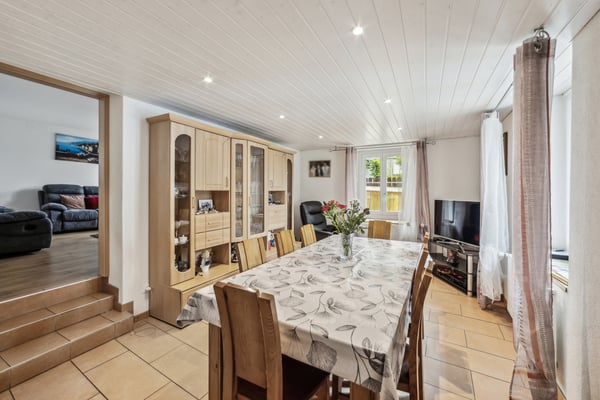 Grande maison rénovée de deux appartements ! 1