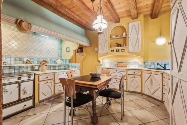 Propriété au charme authentique, finitions soignées et grand jardin 7