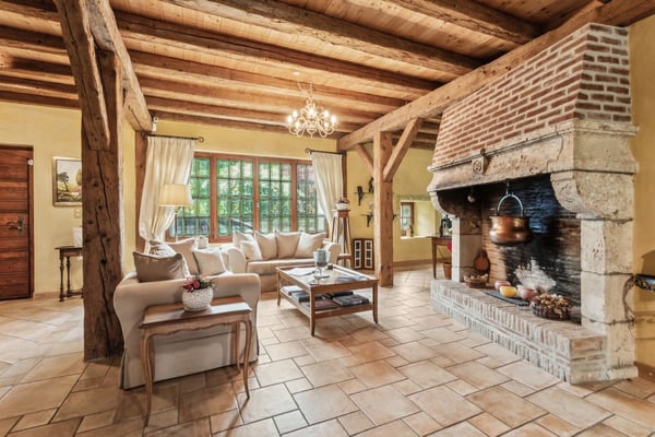 Propriété au charme authentique, finitions soignées et grand jardin 3