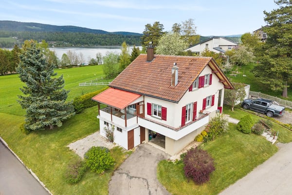 Villa de caractère avec vue lac - Au coeur de la Vallée de Joux 1