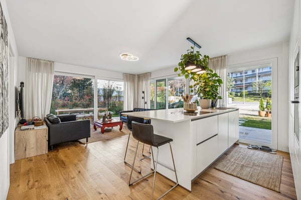 Magnifique 4.5 pièces avec vaste terrasse et jardin privatif à Ecublen 3
