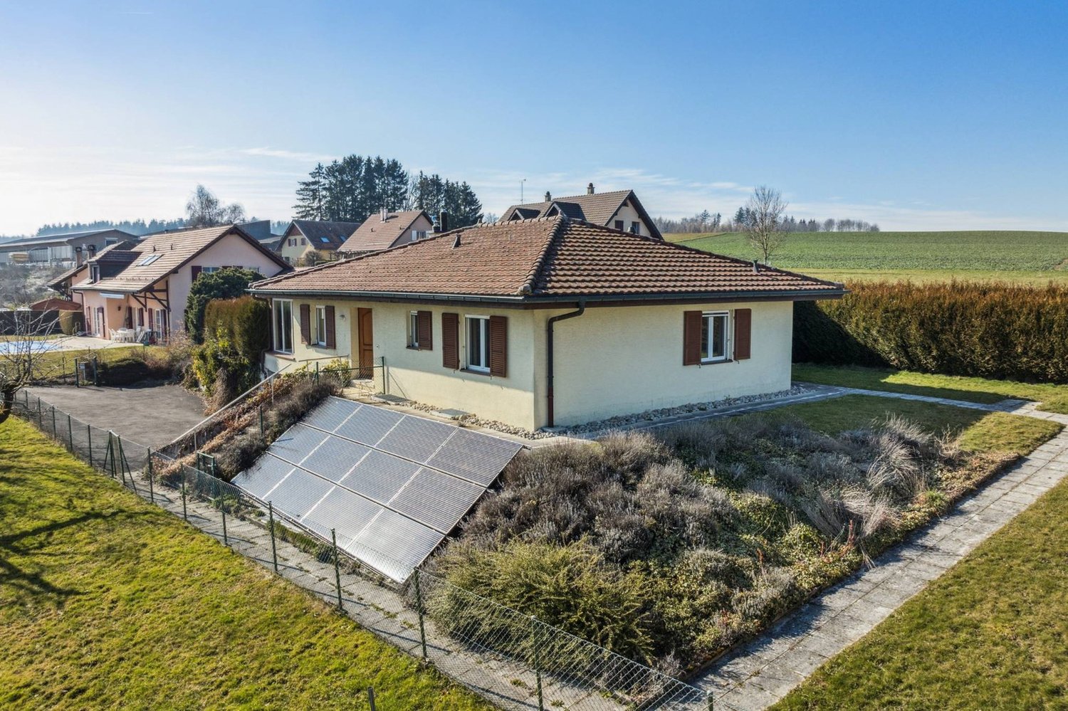 Immobilie in Pailly - Villa individuelle de plain-pied avec beau potentiel de surélévation ! - Bild 1