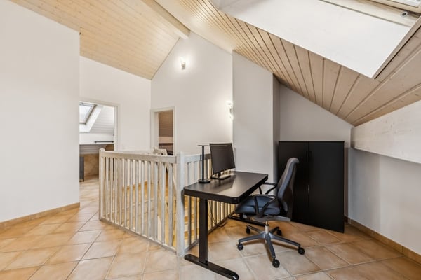 Duplex de 5.5pcs de caractère avec vaste espace indépendant 10