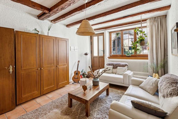 Maison villageoise de caractère située face au lac de Neuchâtel ! 4