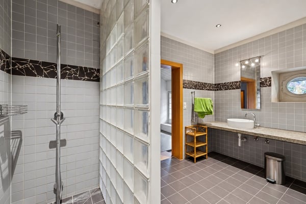 Maison villageoise d'exception au coeur de Sullens ! 7