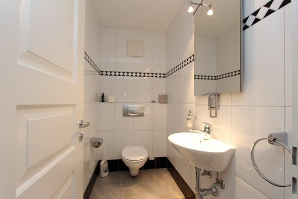 Exklusive 5.5 Zimmer-Ferienwohnung zur Dauermiete 10