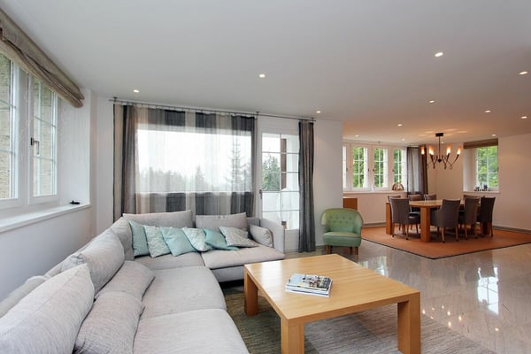 Exklusive 5.5 Zimmer-Ferienwohnung zur Dauermiete 2