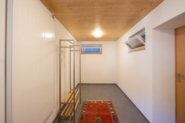 Grosszügige 3.5 Zimmerwohnung mit schönem Sitzplatz 8