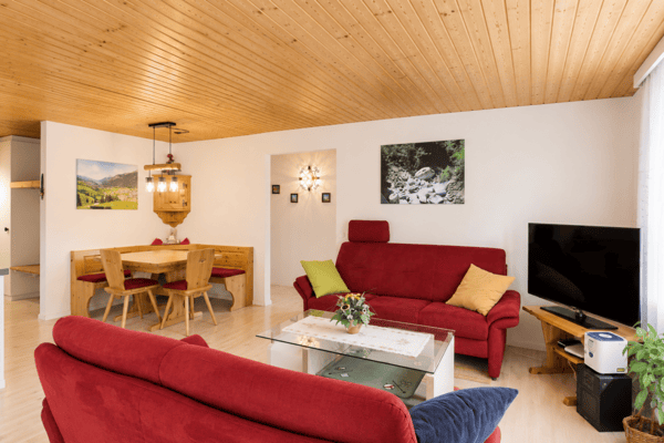 Schöne 3.5 Zimmerwohnung am Sonnenhang 1