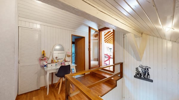 Einfamilienhaus mit Einliegerwohnung und grossem Garten 4
