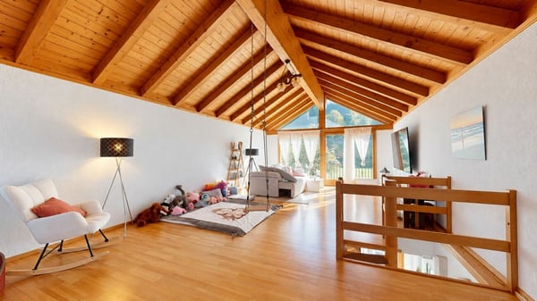 Einfamilienhaus mit Einliegerwohnung und grossem Garten 2