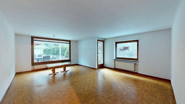 Einfamilienhaus mit Einliegerwohnung und grossem Garten 15