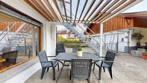 Einfamilienhaus mit Einliegerwohnung und grossem Garten 16