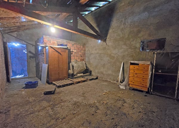 Grange - dépôt avec potentiel de développement 4