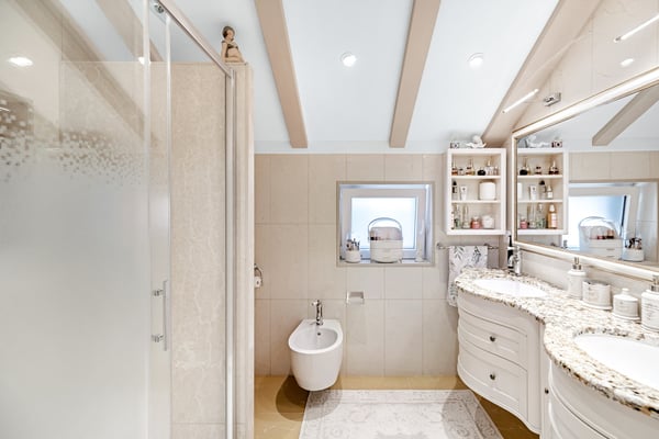Villa 5,5 pièces au charme méditerranéen avec jardin et cuisine d'été 9