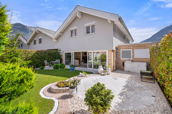 Villa 5,5 pièces au charme méditerranéen avec jardin et cuisine d'été 1