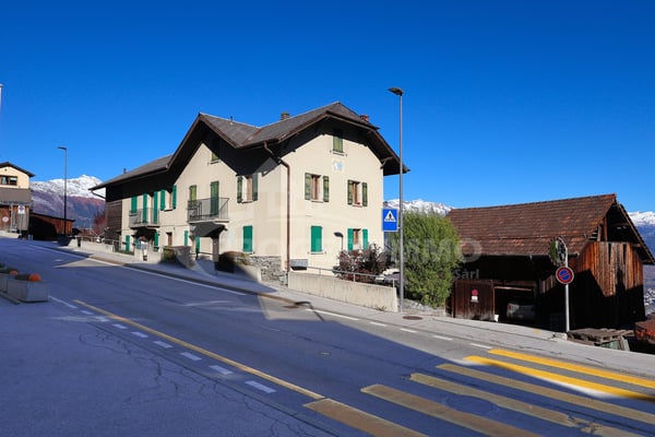 IMMEUBLE DE RENDEMENT AVEC POTENTIEL DE DÉVELOPPEMENT 5