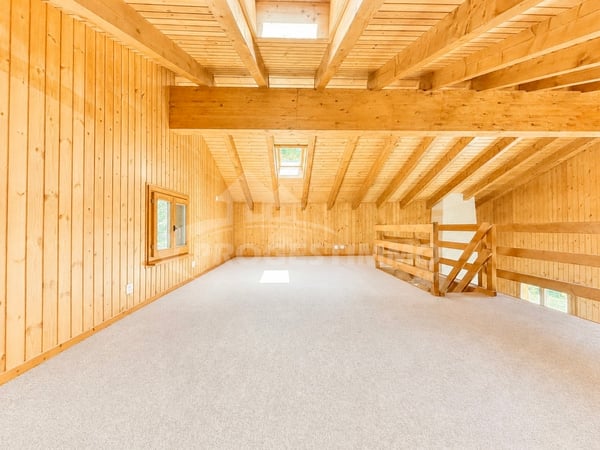 CHARMANT CHALET AVEC VUE PANORAMIQUE EXCEPTIONNELLE 8