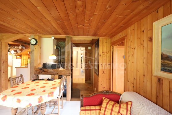 BEL APPARTEMENT AVEC VUE SUR LE GRAND CHAVALARD 8