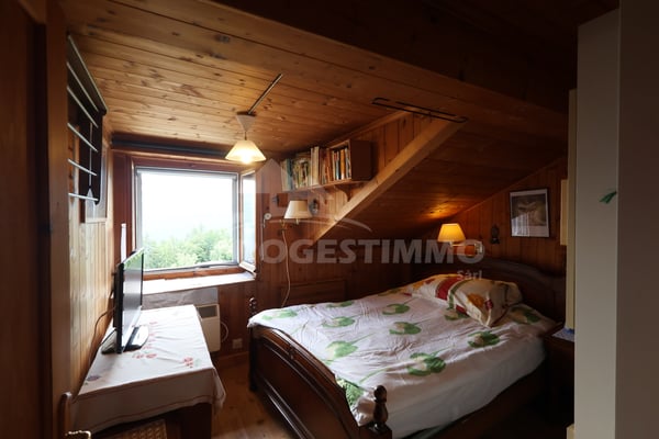 BEL APPARTEMENT AVEC VUE SUR LE GRAND CHAVALARD 2