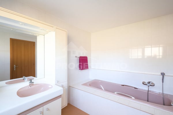 UN VÉRITABLE COUP DE COEUR, MAISON LUMINEUSE AVEC PANORAMA EXCEPTIONNEL 5
