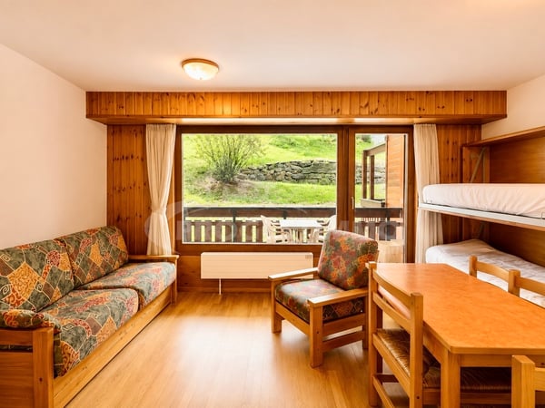 STUDIO DANS LES BAINS - EN MONTAGNE 1