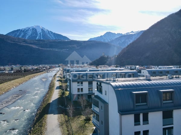 EXCEPTIONNEL APPARTEMENT 4.5 PIÈCES DANS UN ENVIRONNEMENT PAISIBLE 9