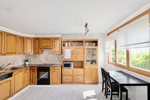 MAISON INDIVIDUELLE AVEC PANORAMA À COUPER LE SOUFFLE SUR LA PLAINE 4