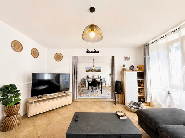 APPARTEMENT DE CHARME AVEC SPACIEUSE TERRASSE PANORAMIQUE 1